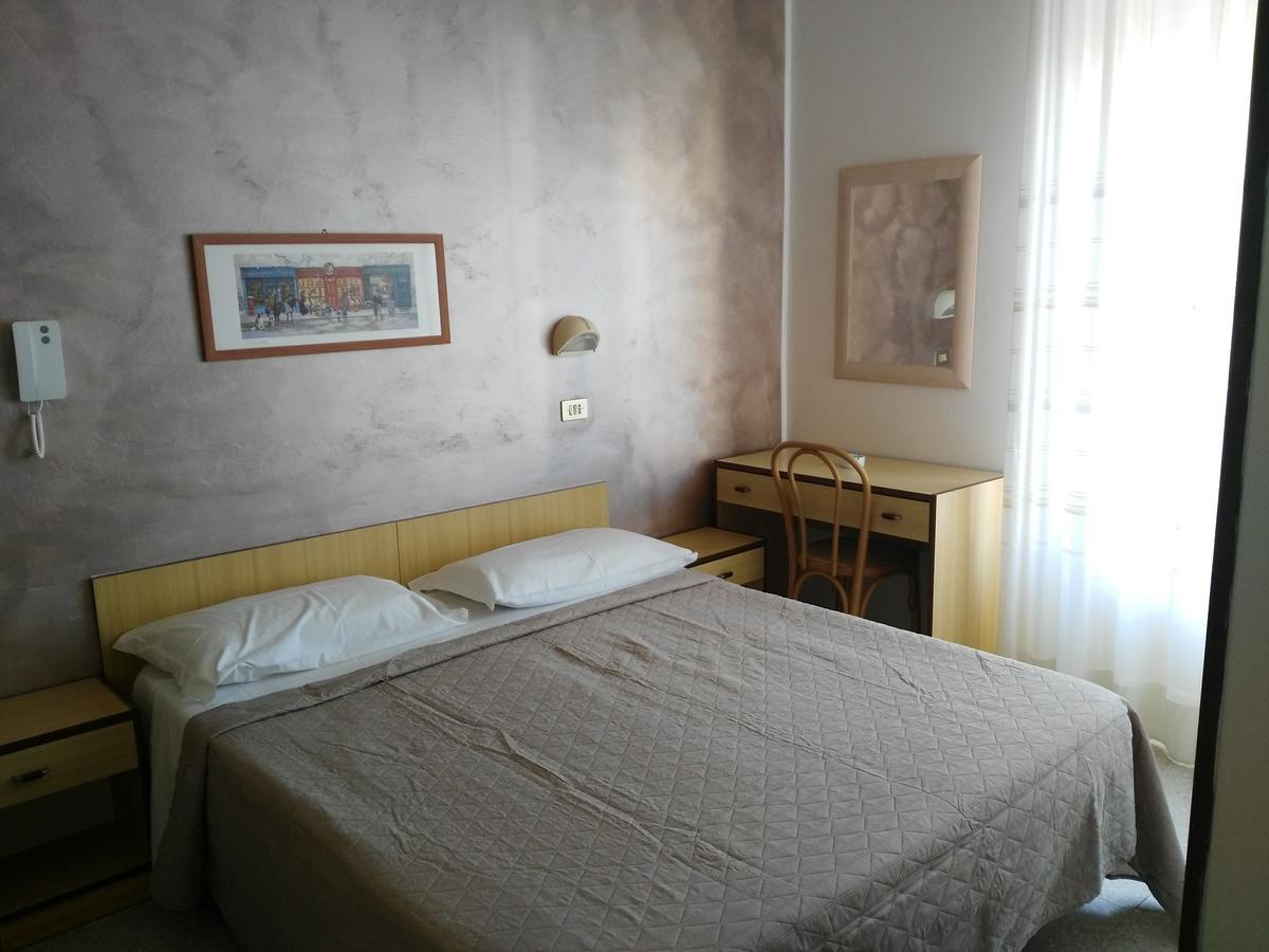 Hotel Marittimo Rimini Dış mekan fotoğraf