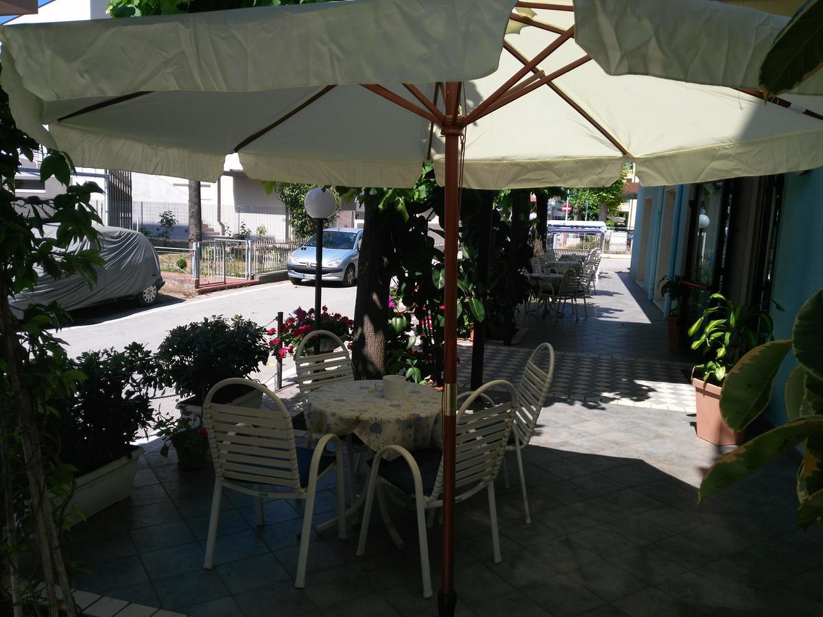 Hotel Marittimo Rimini Dış mekan fotoğraf