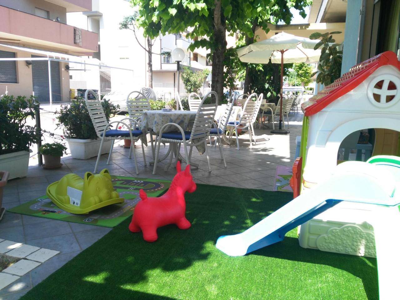 Hotel Marittimo Rimini Dış mekan fotoğraf