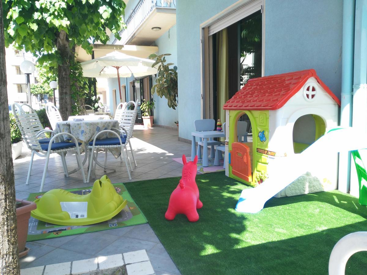 Hotel Marittimo Rimini Dış mekan fotoğraf