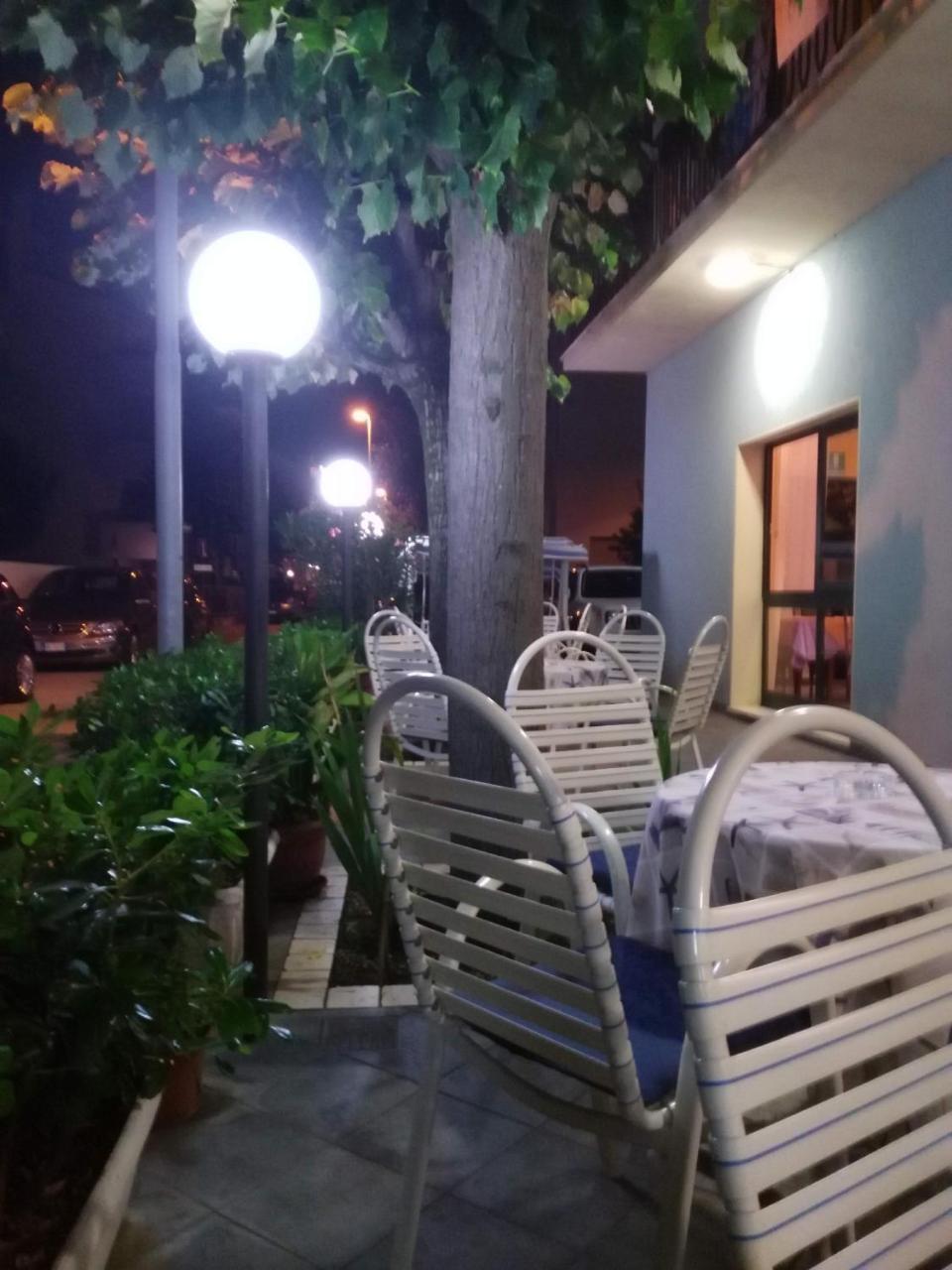 Hotel Marittimo Rimini Dış mekan fotoğraf