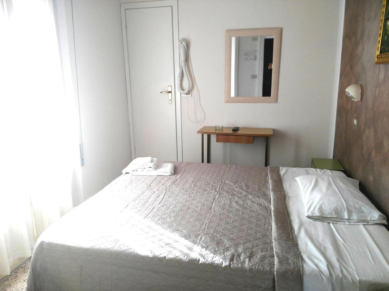 Hotel Marittimo Rimini Dış mekan fotoğraf